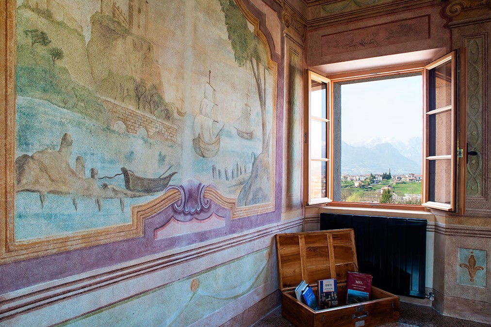 Beautiful fresco walls 